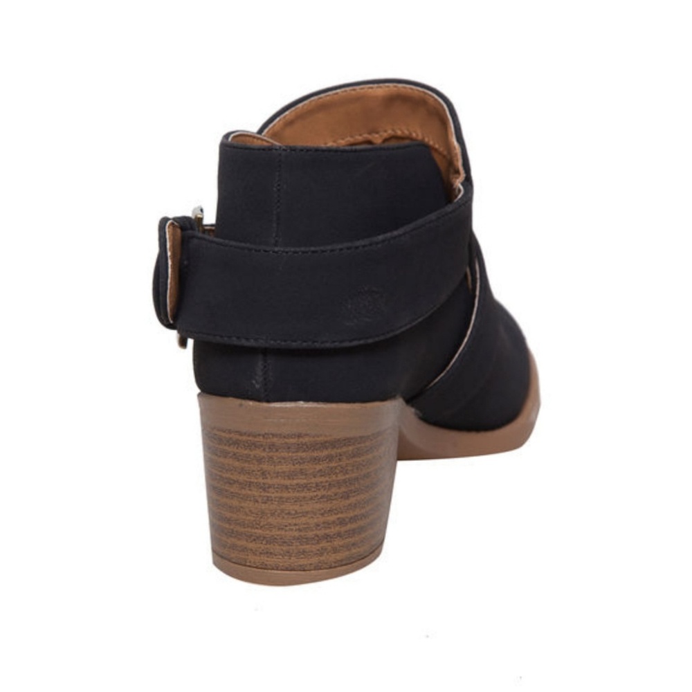 💖last 5.5 💖Buckle Wrapped Ankle Bootie - Picture 5 of 6